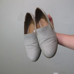 Universal thread Loafers